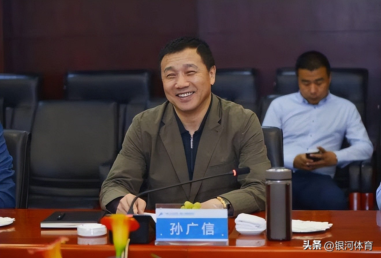 熬了三年春暖花开，可*疆新**体育却啥都没了！