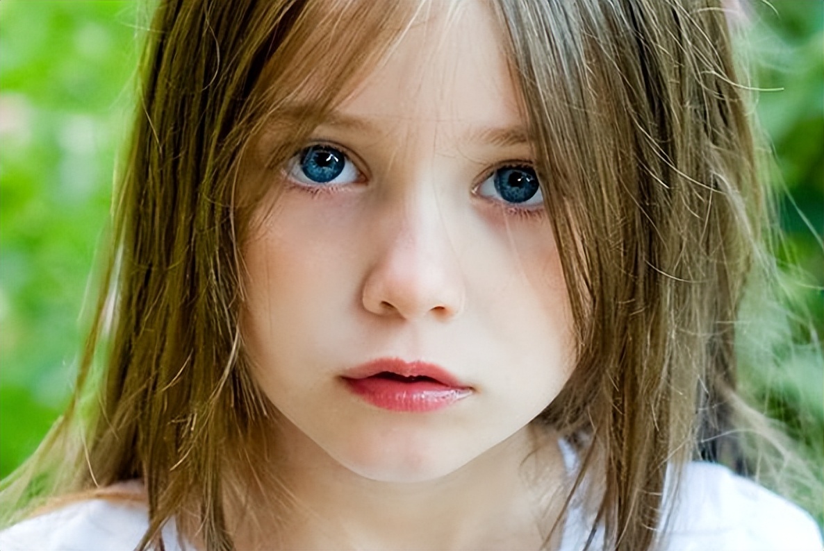 外媒评选十大国际童星重庆小演员雷钧翔荣登榜首