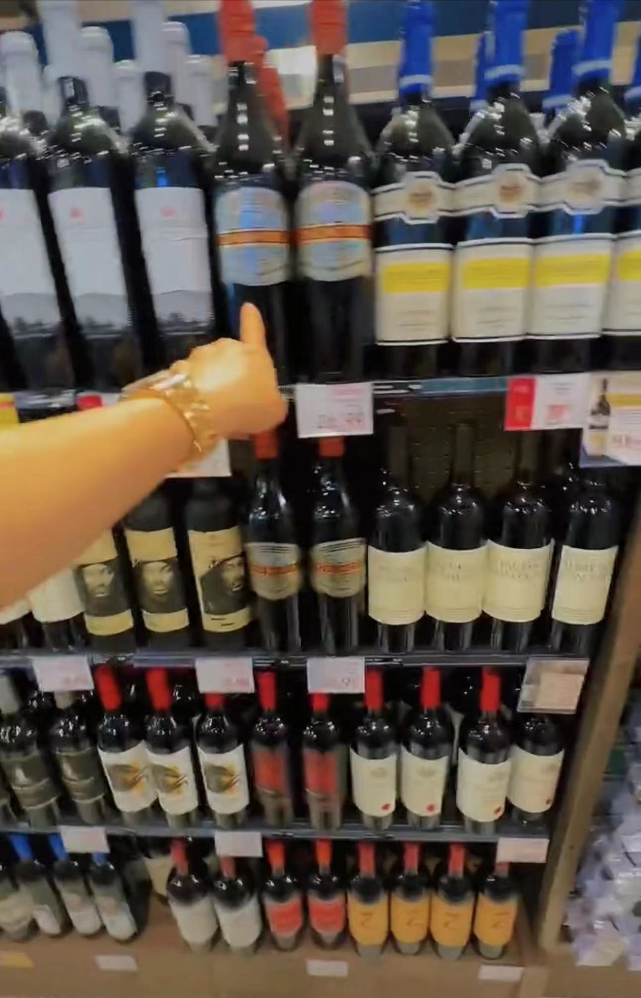 姚芊羽出席活动视频 (姚芊羽夏威夷)