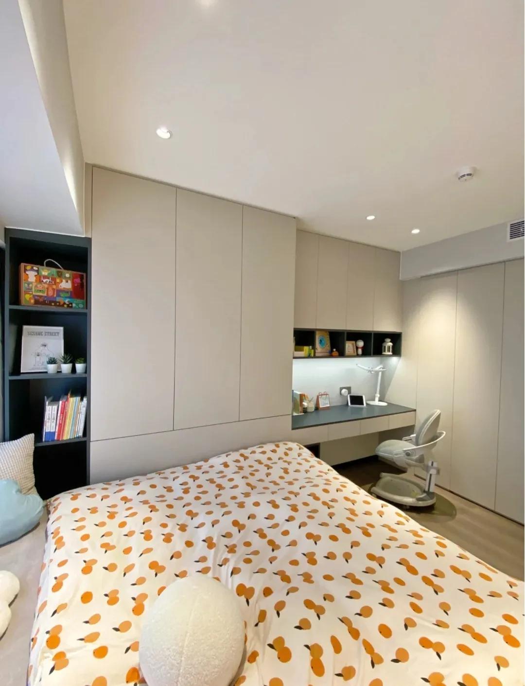 收纳空间强大的儿童房,儿童房这样装能住到18岁