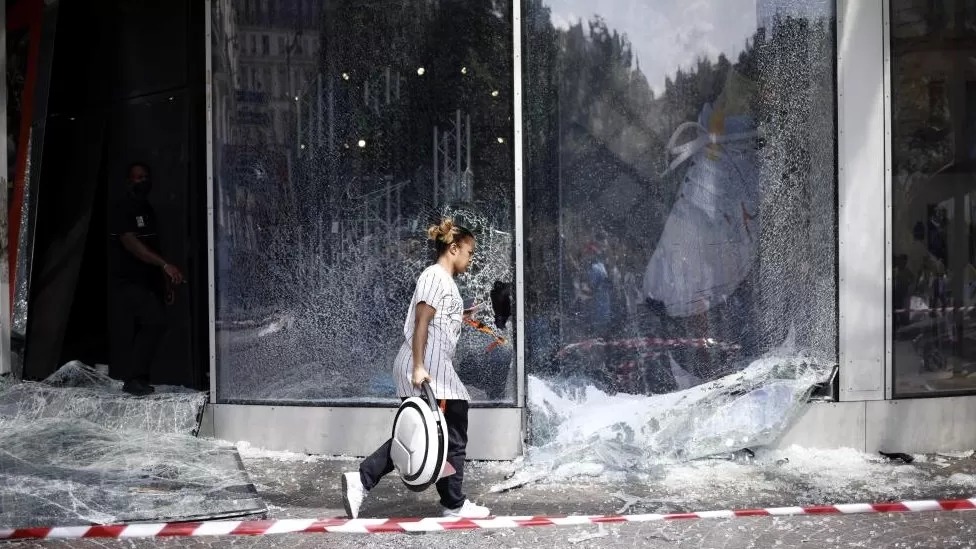 娉曞浗鏃呮父宸村＋琚姭浜嬩欢,鍦ㄦ硶鍥界殑涓浗鏃呮父澶у反琚牳