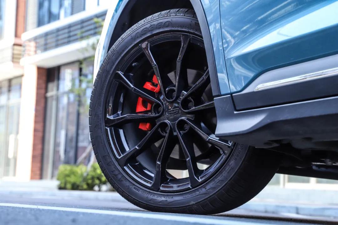 哈弗h6和帝豪gl选哪个,吉利帝豪和哈弗h6对比