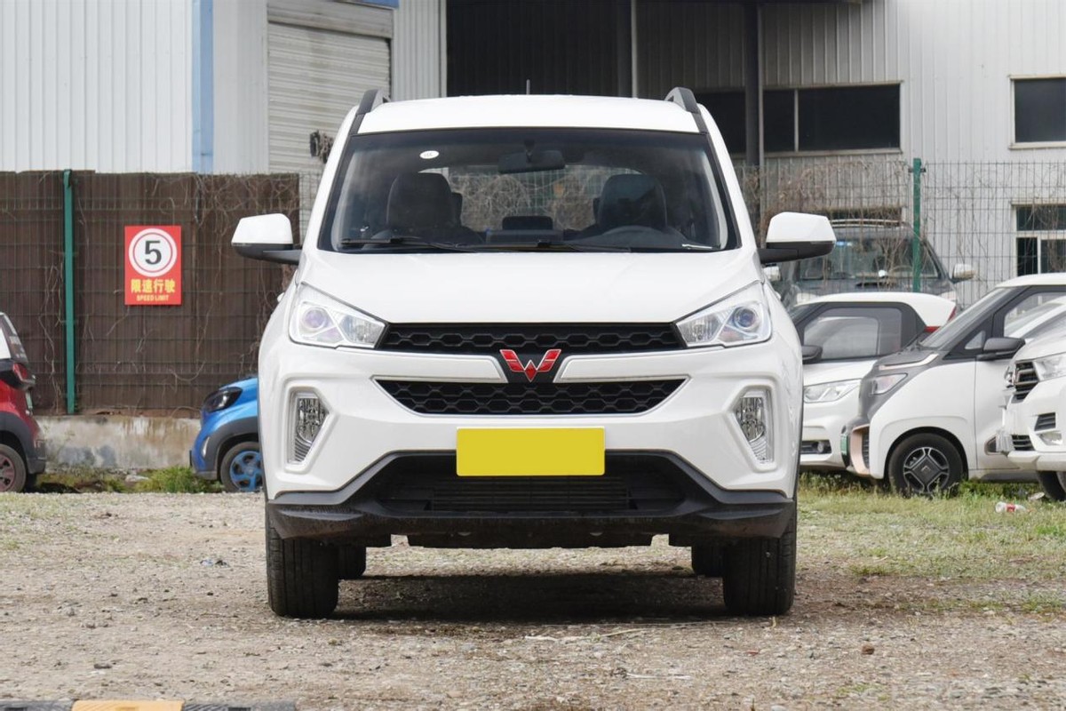 五菱宏光s31.5t试驾,2022年新款五菱宏光s3豪华商务版