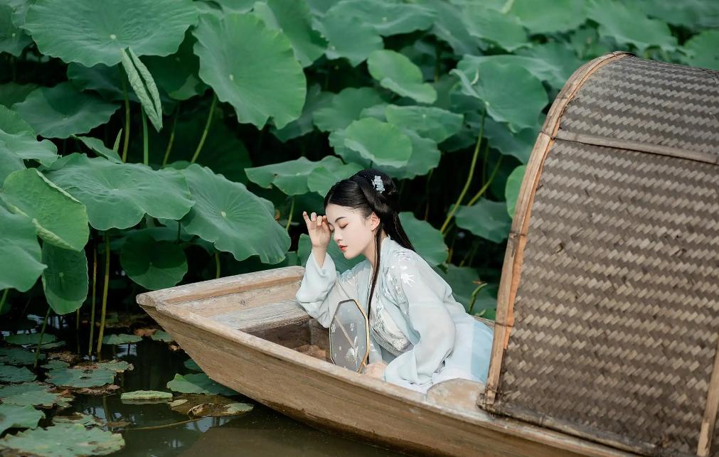 每天学习欣赏10首古诗词,100首常读古诗词