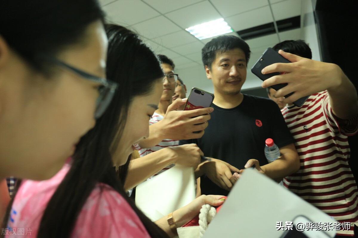 张雪峰德云社郭德纲,张雪峰郑州哪所大学毕业