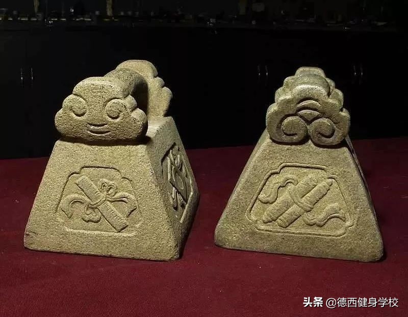 哑铃锻炼方法图解全套健身,哑铃新手健身锻炼动作大全