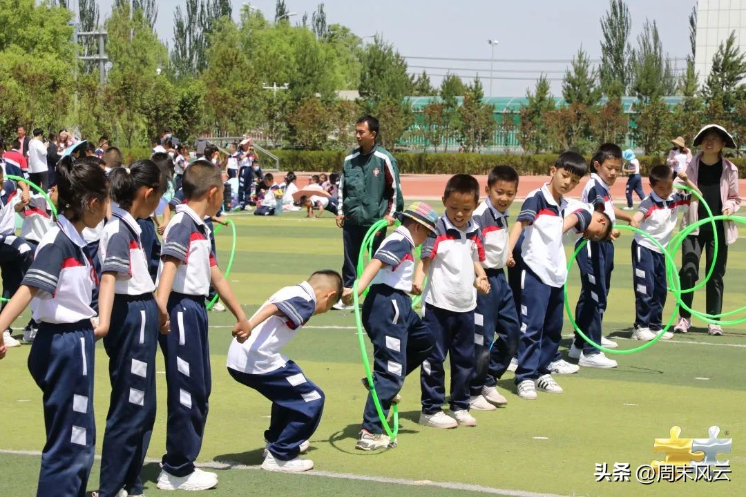 鄂尔多斯足球比赛视频小学,学校开展足球联赛简讯