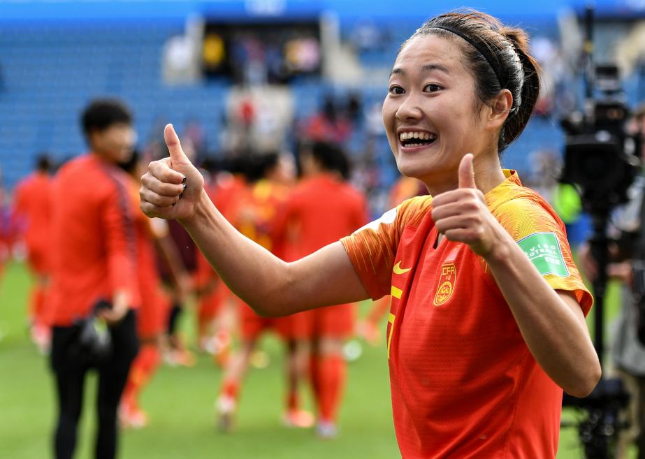 中国女足14号中卫,她是中国女篮学历最高的球员