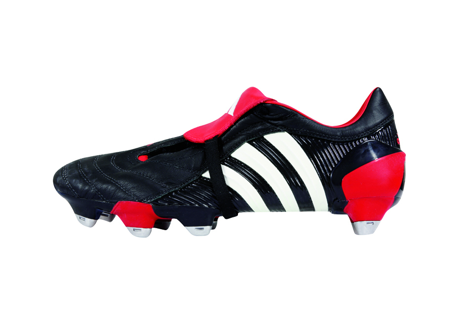 阿迪达斯足球鞋猎鹰19.1蓝色,阿迪达斯猎鹰足球鞋适合哪个位置