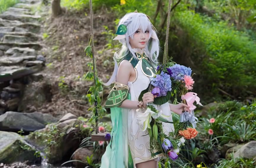 cos小草神路人视角,女版小草神cosplay