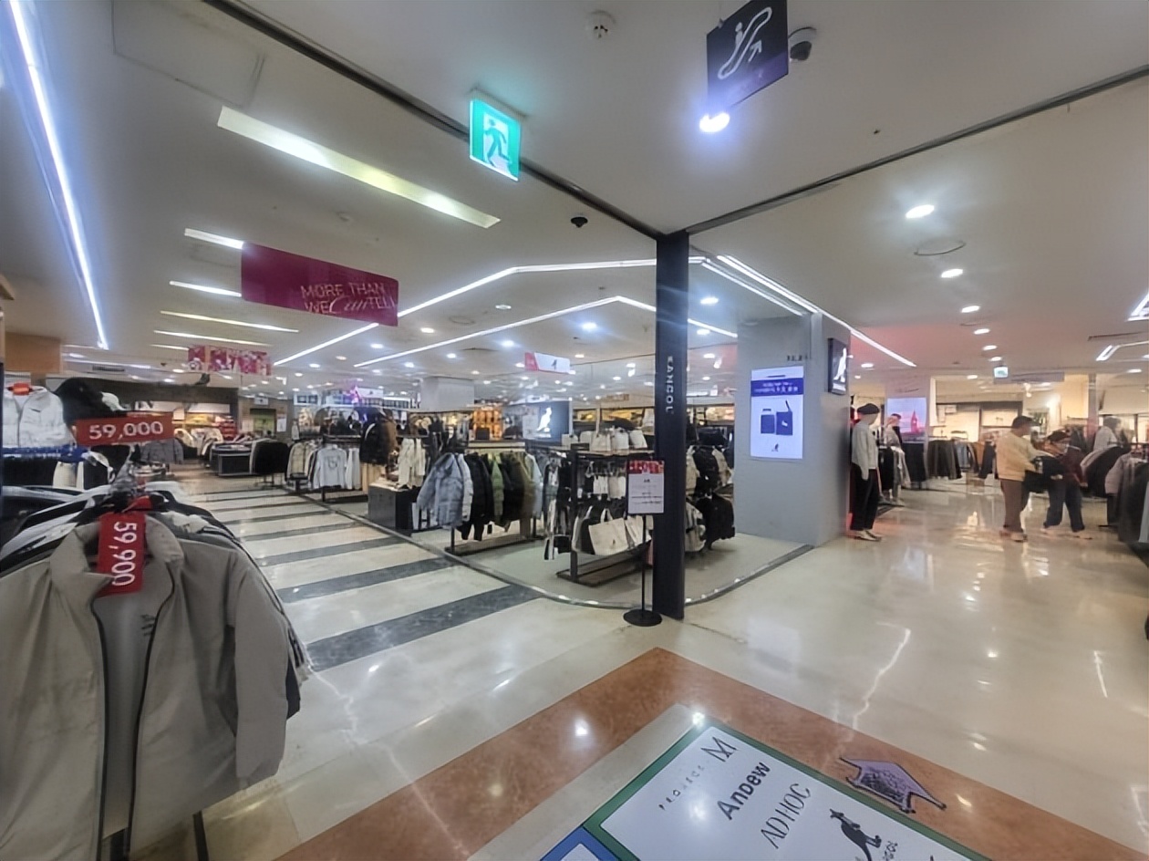 韩媒报道韩国对待中国游客,韩媒谈中国游客不请自来