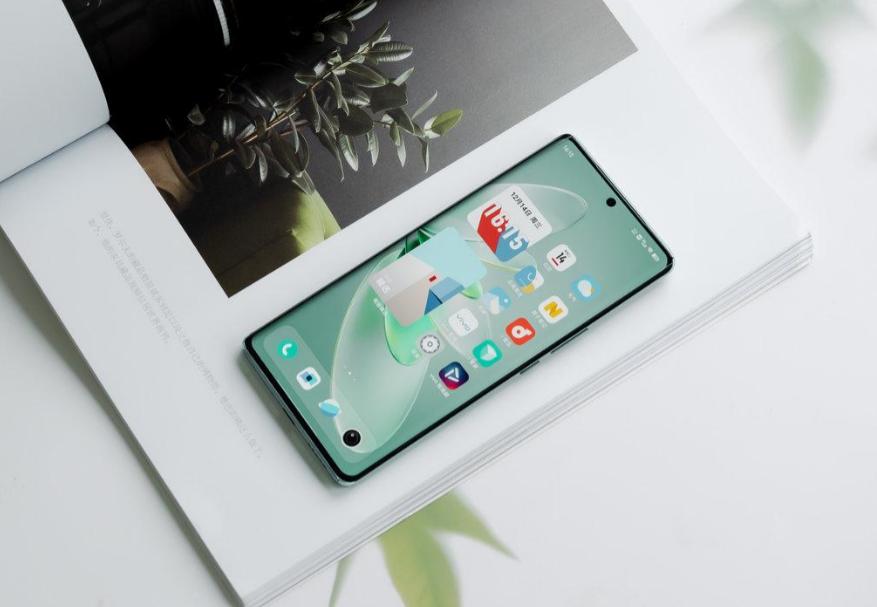 目前性价比最高的拍照手机推荐,四款拍照手机性价比最高是哪款