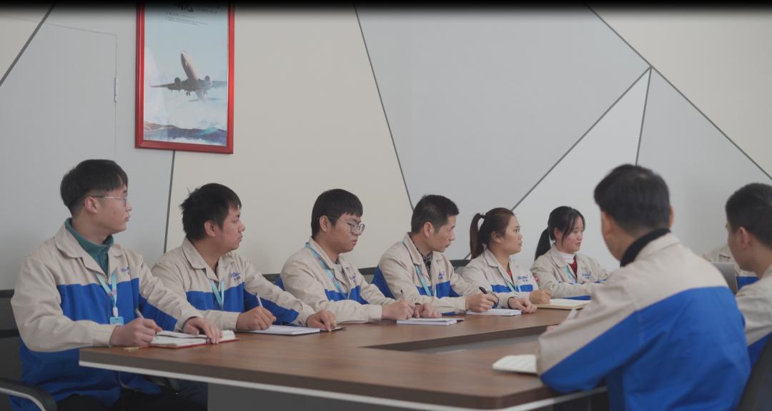 轰天炮单lcd投影仪测评,轰天炮lcd投影