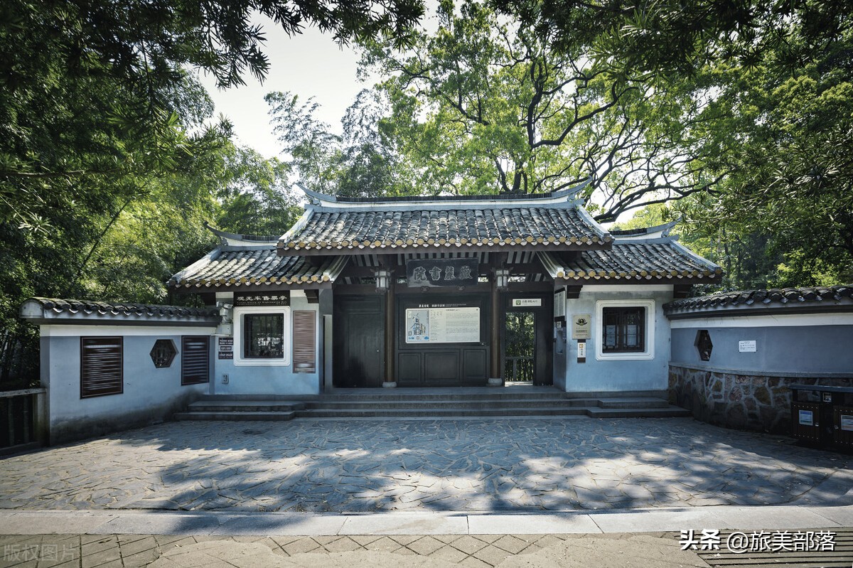 100元吃遍长沙美食街,长沙五一广场有哪几条美食街