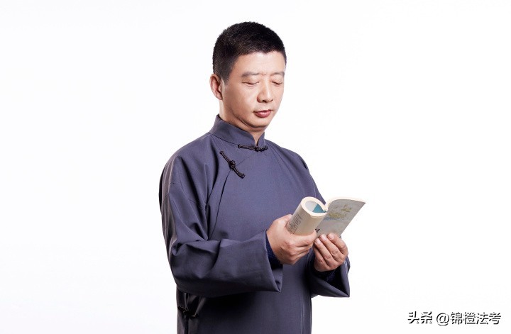 法考民法钟秀勇和张翔哪个好,民法是听张翔的还是钟秀勇的