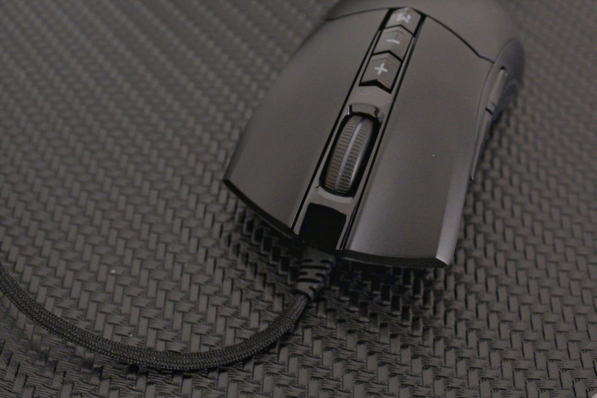 体验性价比兼具,血手幽灵ES9Pro测评:电竞入门者的上分利器