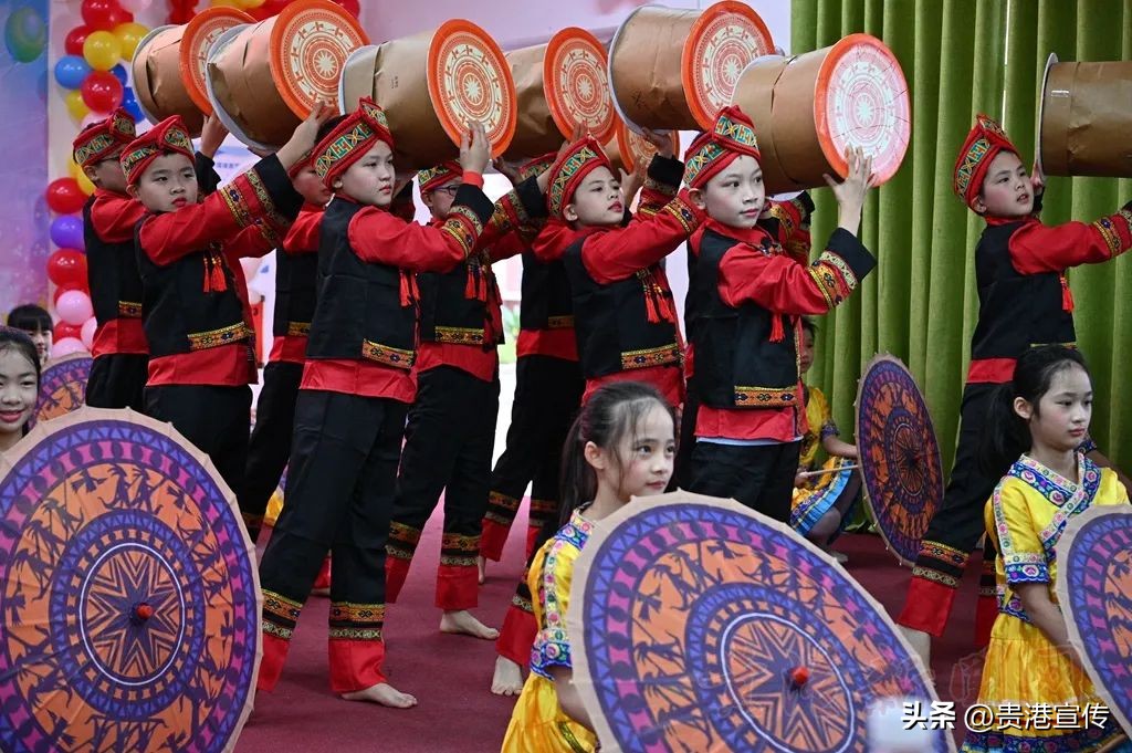 开学花式迎新,广西南宁市花式开学