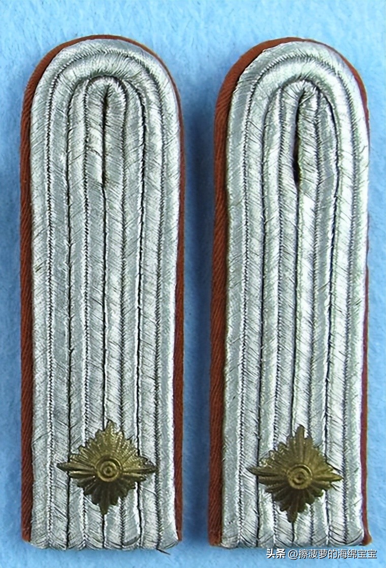 二战德国空军军衔标志,二战德国军衔级别对照表