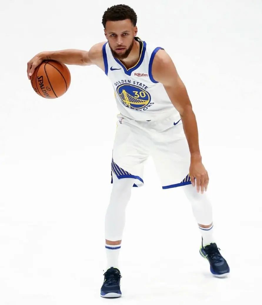 库里系列带flow最耐磨的球鞋,盘点库里各代篮球鞋