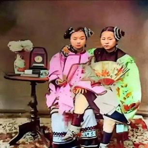 老照片晚清的小姐,晚清老照片名妓貌美如花