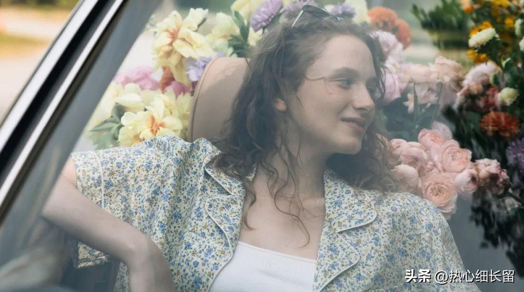 t恤加上立体感强的衬衫气场全开,女式短袖t恤衬衫