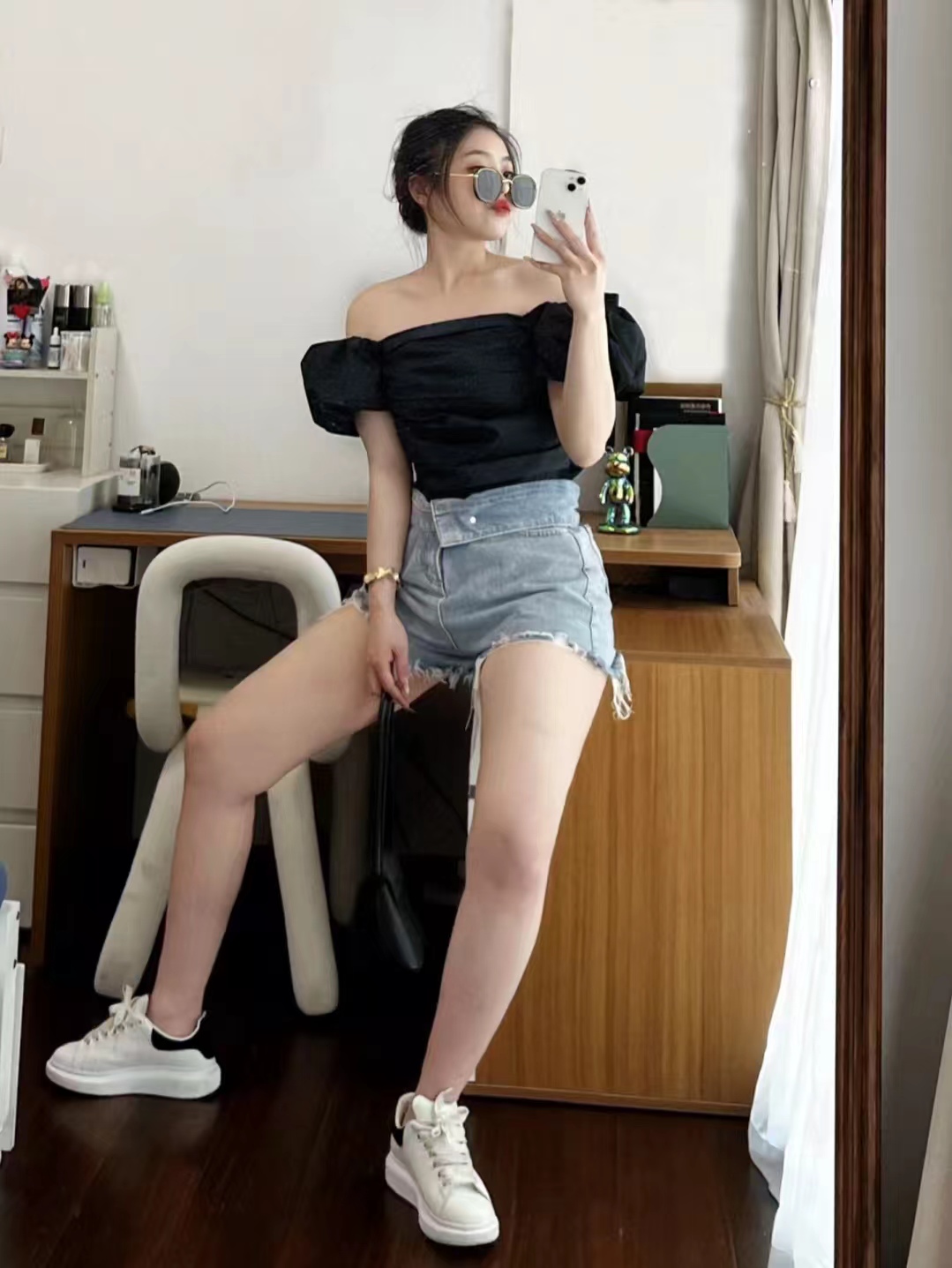 短肥上衣怎么搭配下装图片,宽松秋季款短上衣如何搭下装