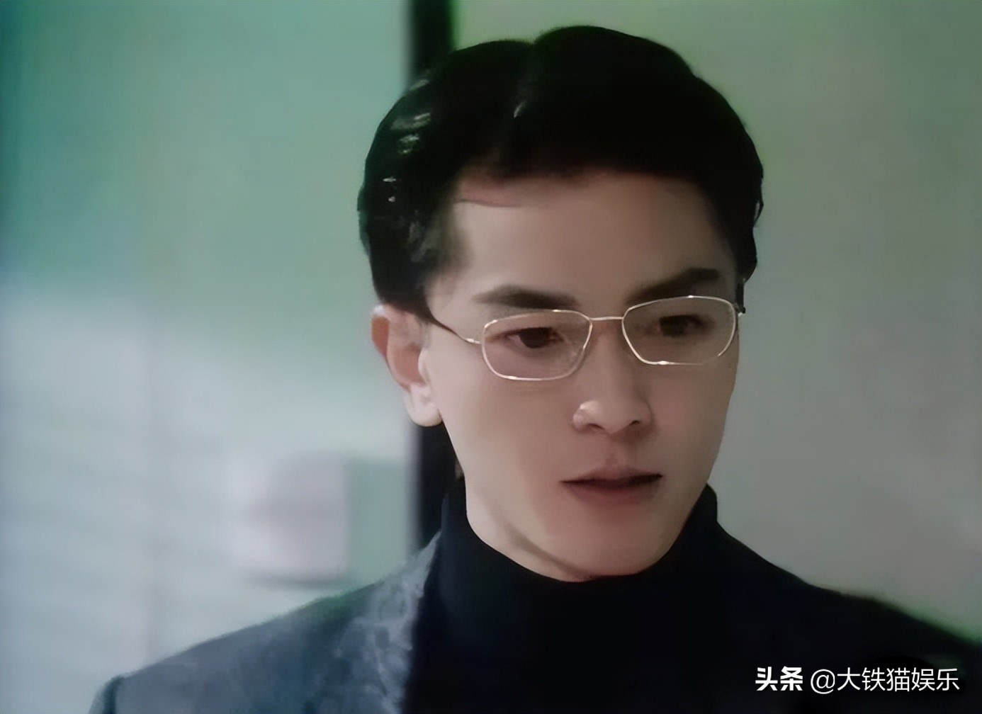 眼镜杀也挑人！这18位男星，有人戴上像撕漫男，有人秒变隔壁大爷