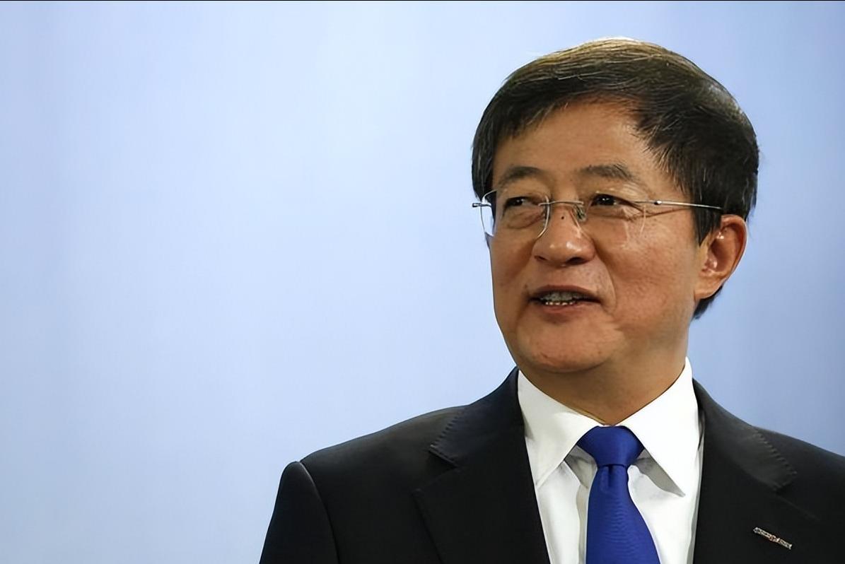 美国最忌惮的中国企业家，“并购大王”*建新任**：拒当富豪只为报国