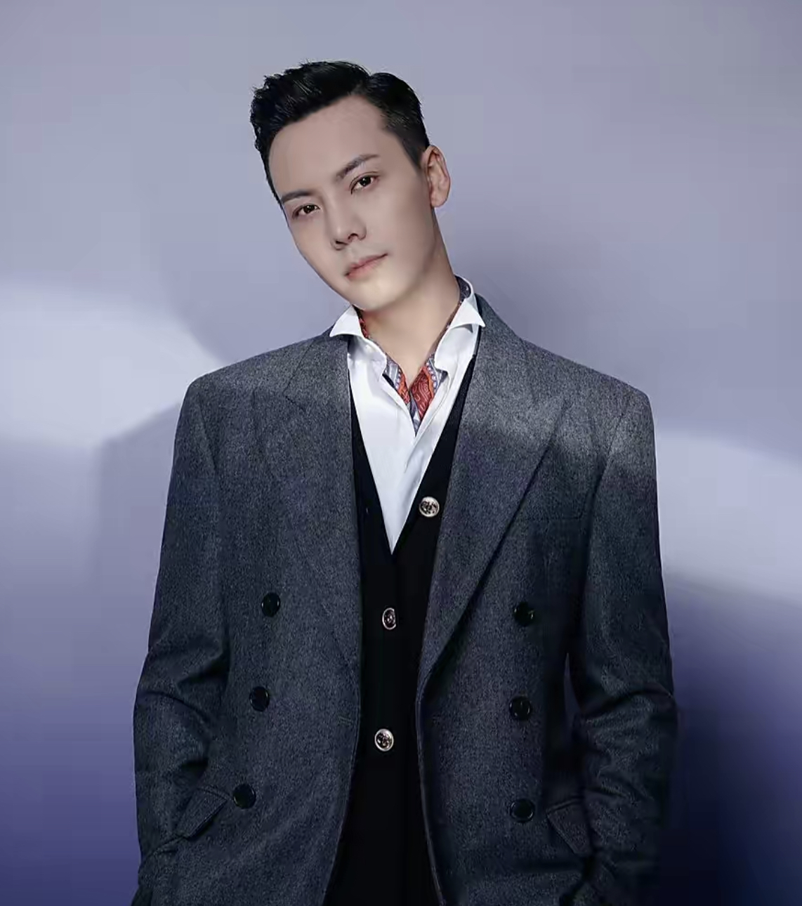 李易峰嫖娼影响大！杨幂出轨谣言被重提，冯小刚等众多男星也遭殃