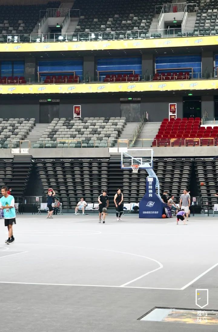 乌鲁木齐奥体中心免费场馆在哪,奥体中心游玩攻略晚上免费