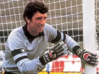 足球历史上最伟大的主帅排名,足球史上最伟大的守门员