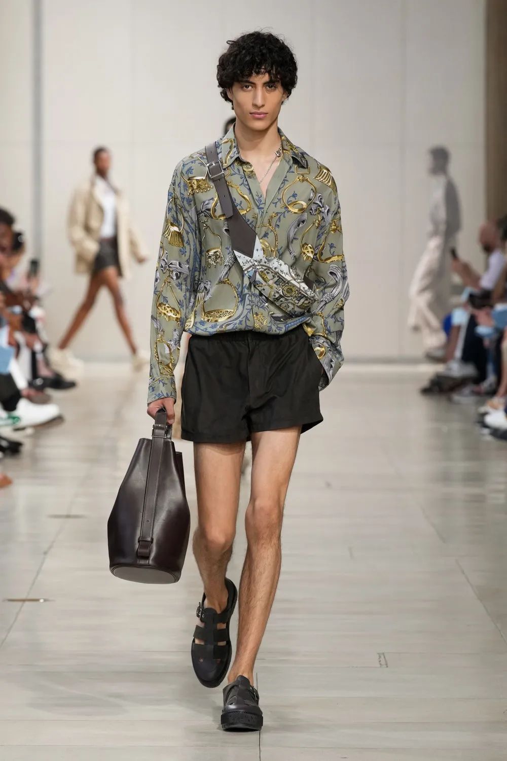 巴黎男装时装周2024视频,一周时尚要闻