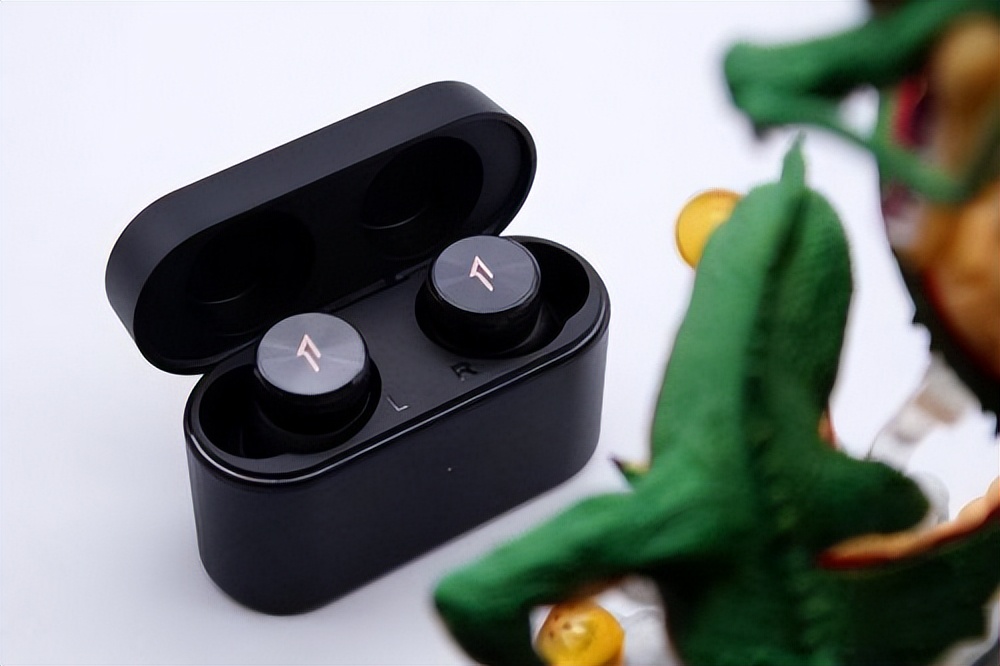 最新蓝牙耳机推荐性价比高排行榜,入门蓝牙耳机哪款性价比高好推荐