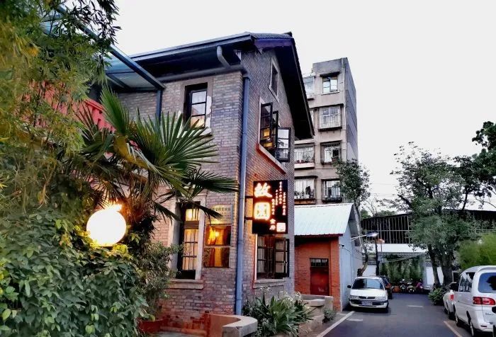 昆明市里哪些餐厅好吃又实惠,昆明100家餐厅名单