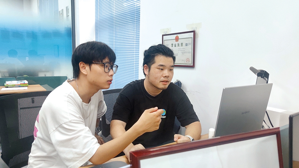 90后大学生创业故事白手起家,90后大学生的创业故事