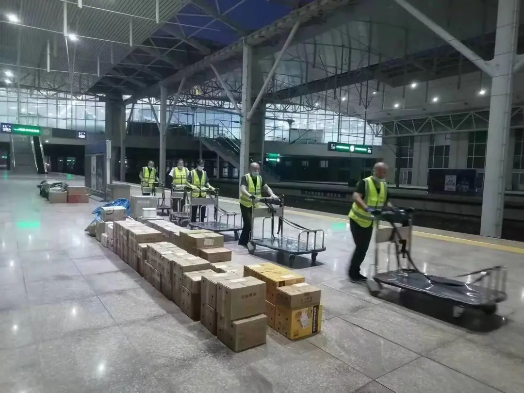 火车送快递和地铁送快递,火车送京东快递速度快吗