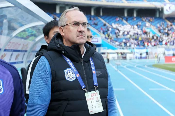 中超故人施蒂利克公开表达不满：现在我不必再小心翼翼，生怕在公开场合说错话了