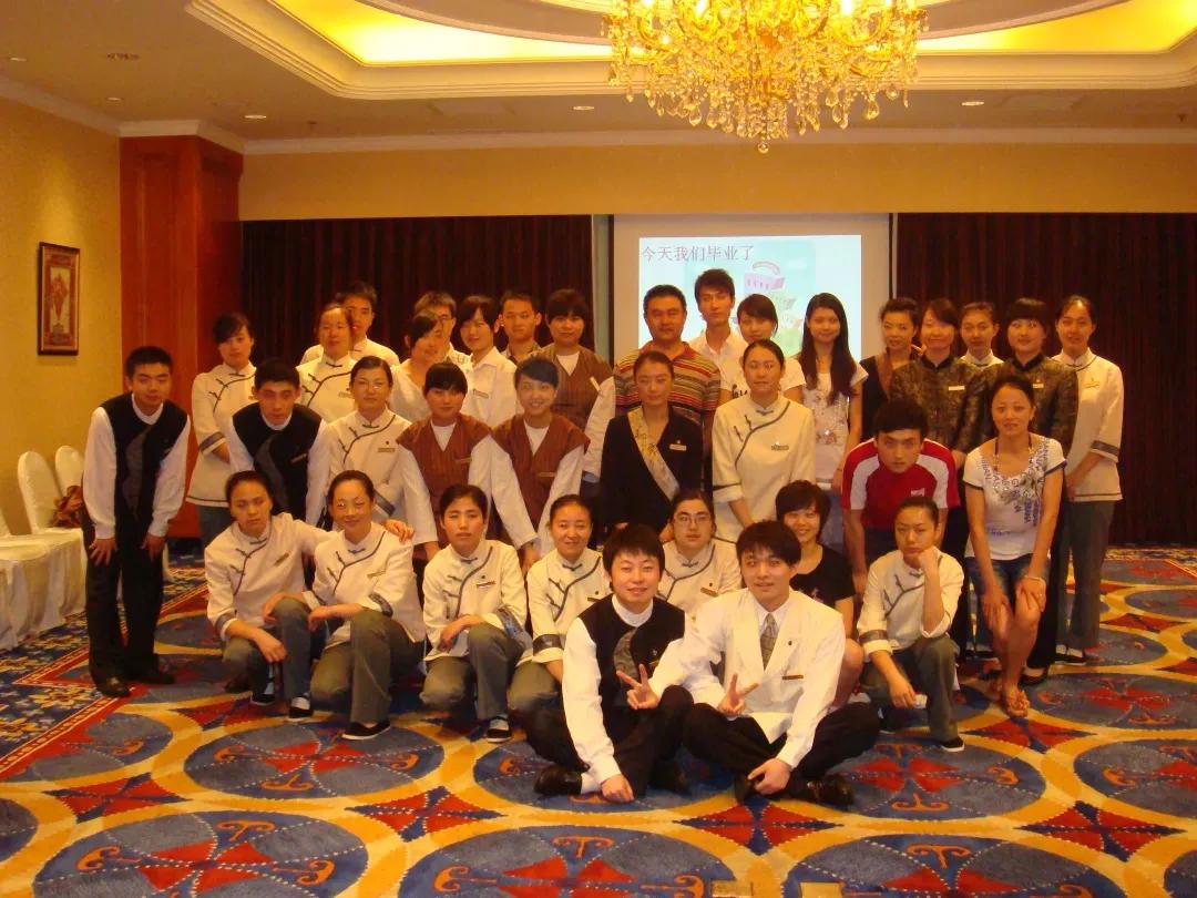 现代服务系|服务区域发展创造美好生活#筑梦青春兰职启航