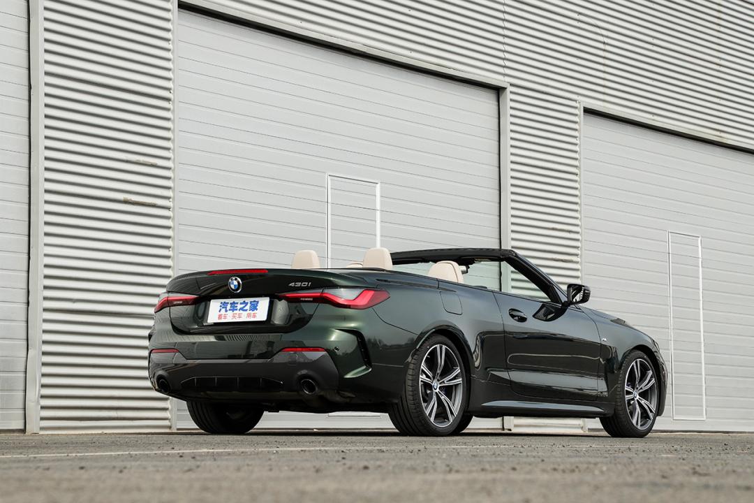 宝马4系敞篷2023款开起来怎么样,宝马4系敞篷版硬顶打开