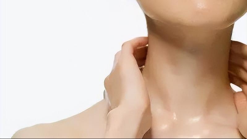 爱出汗和不爱出汗的人哪个更健康,爱出汗和不爱出汗的人都是病吗