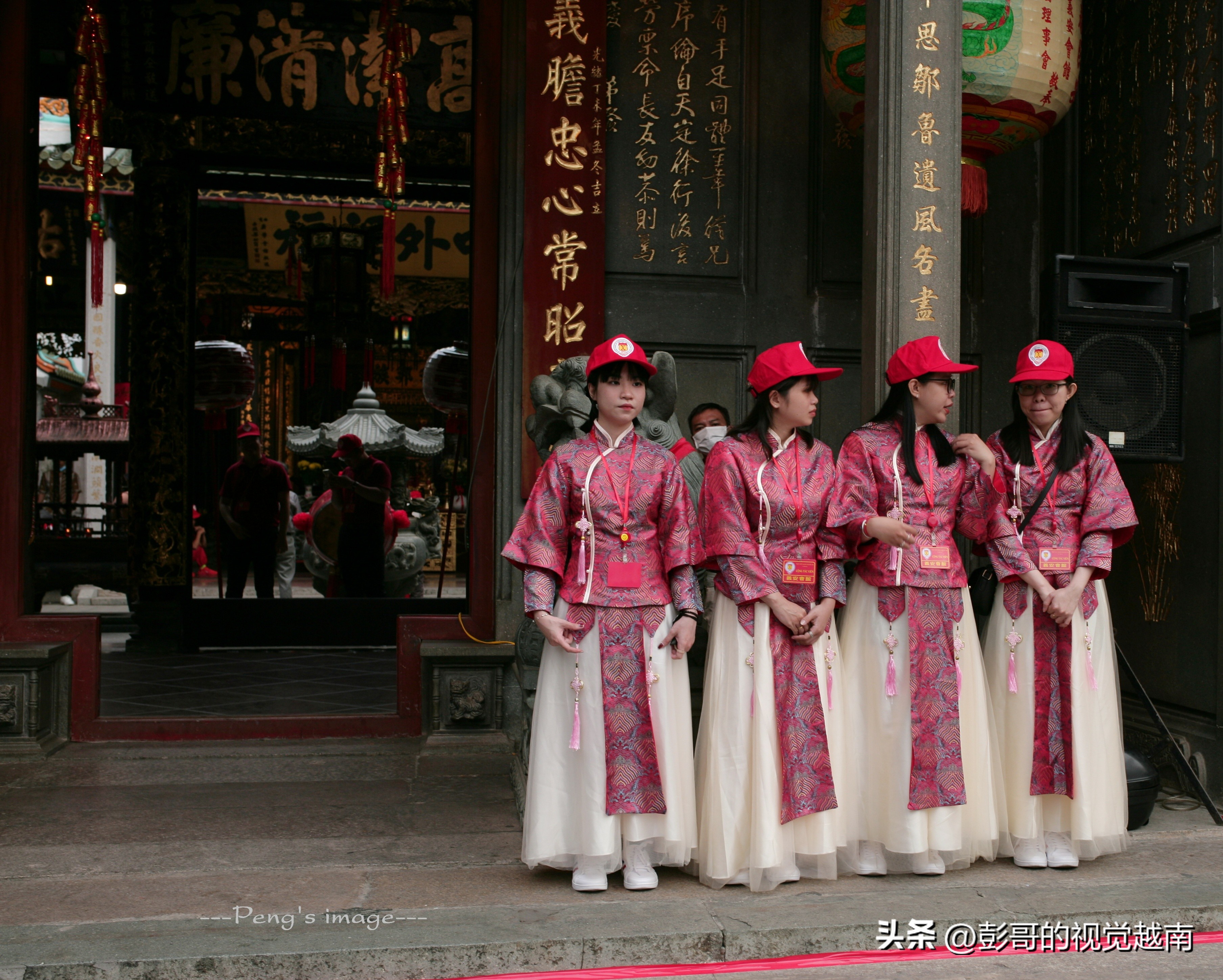 越南西貢華人的【恭請關聖帝君聖駕出遊】活動。