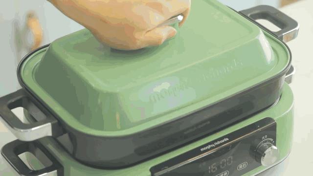 微波炉作为厨房中不可或缺的电器,厨房电器微波炉实用吗