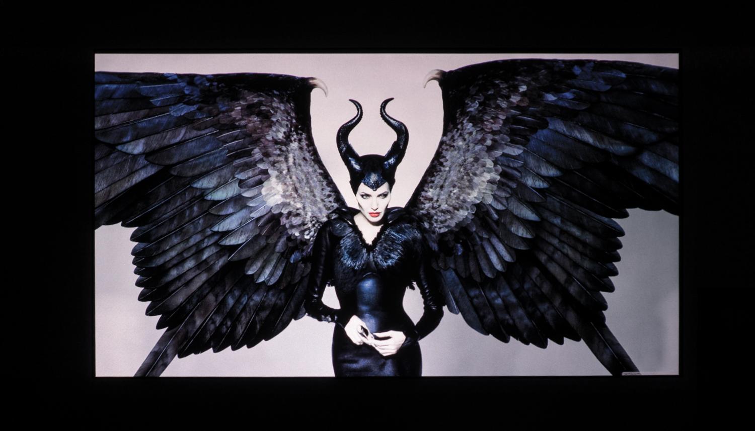 为什么说坚果n1是卧室投影仪,坚果n15.6米投影