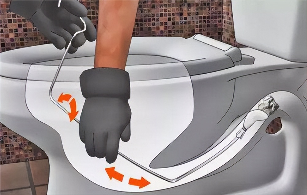 虹吸式马桶经常堵塞怎么疏通最快,马桶掉入硬物堵塞严重疏通小窍门