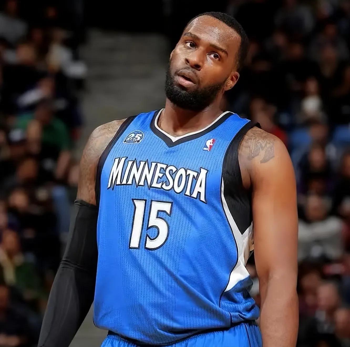 广东队第3个外援,广东队确定第三外援亚当斯