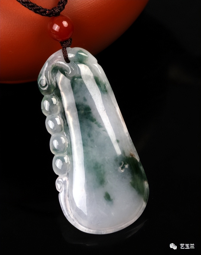 如何辨别翡翠糯种真假,怎么鉴别翡翠真假糯种翡翠