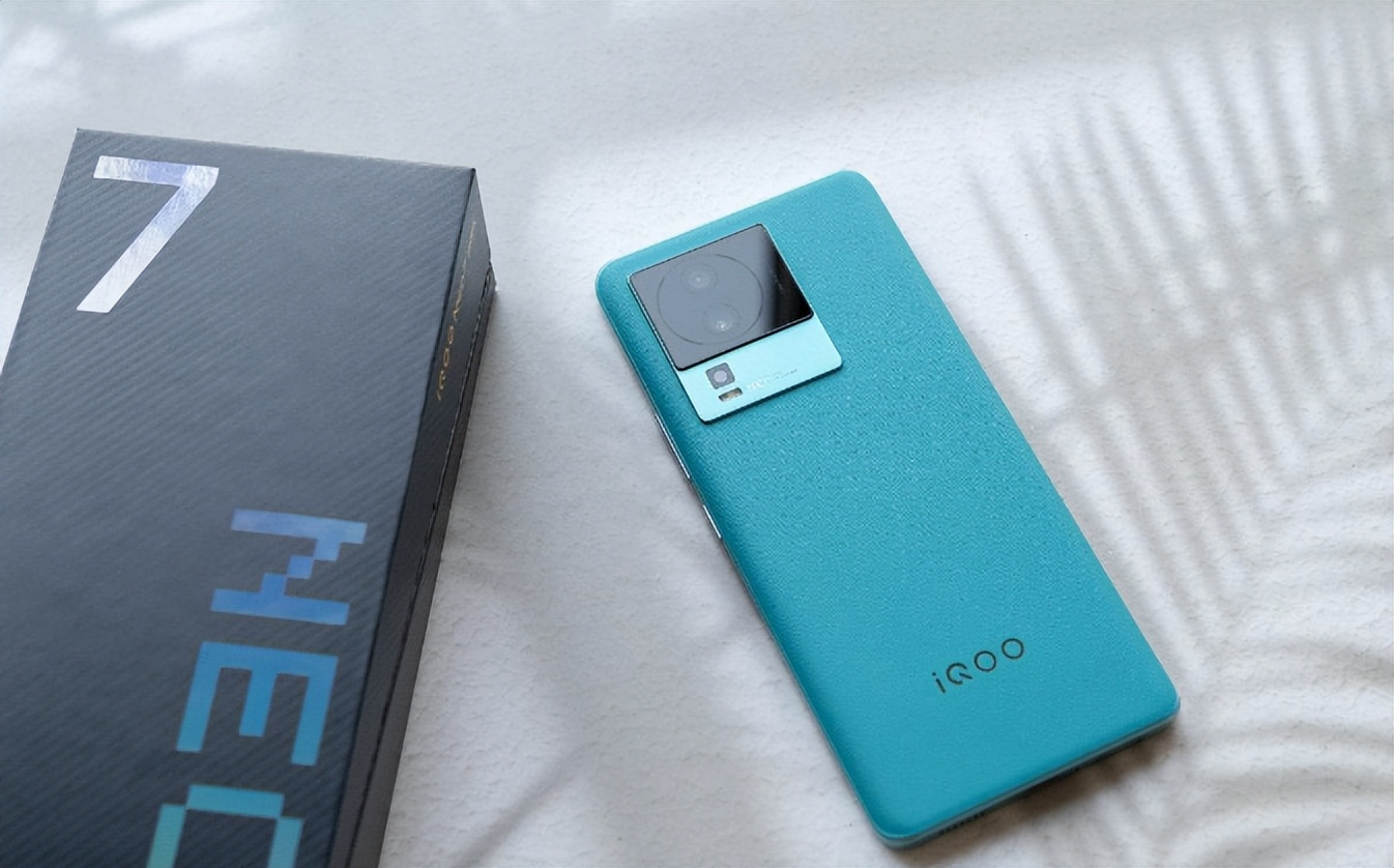 目前可以“闭眼买”的3款手机,目前值得买的4部手机