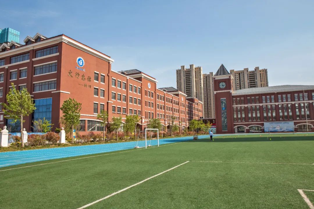 青岛热门学校报录比,报录比最高的985211