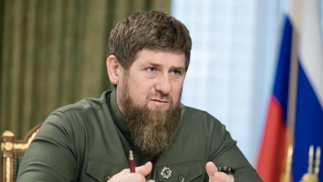 7月10日，美国投降！中国送上“大礼”，美专家：我们赶不上中国