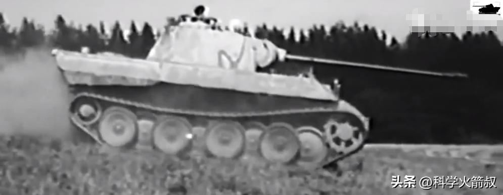 二战德国坦克为什么用交替负重轮,为什么德国虎式坦克比较厉害